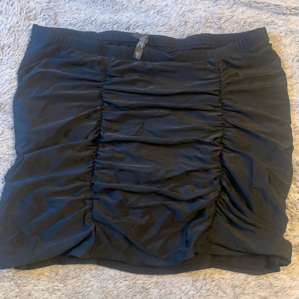 Torrid size 2 swim skirt
